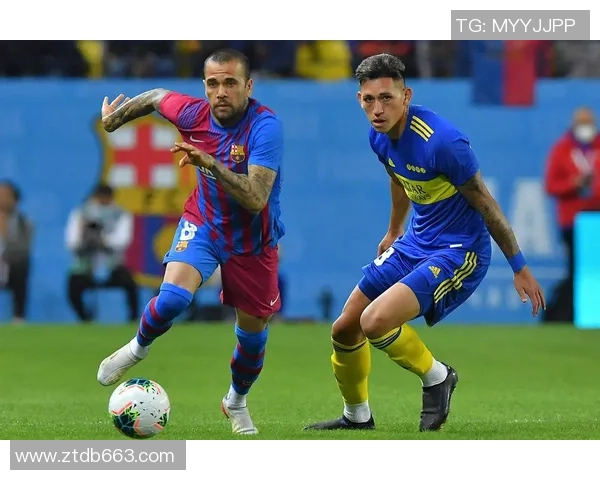 足球明星肩膀魅力大揭秘精彩图片集锦展现运动员风采 足球明星肩膀魅力大揭秘精彩图片集锦展现运动员风采